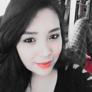 Meet your Posher, Reyna a